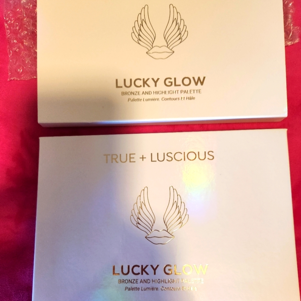 NIB True +Luscious palette